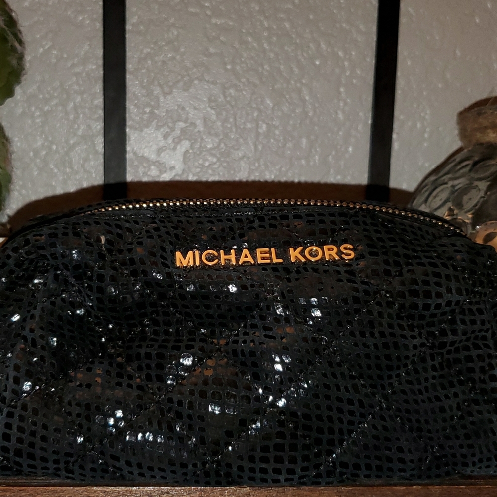 MK COIN/MAKUP BAG